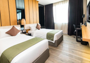 Гостиница ESKA Hotel  Sekupang